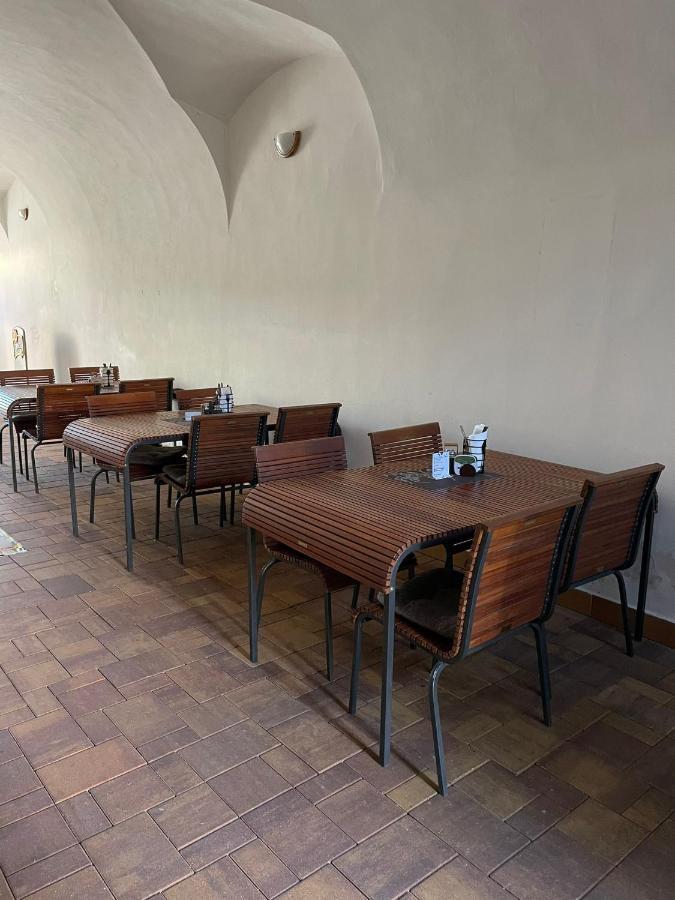 Hotel U Mesta Prahy Náchod Esterno foto