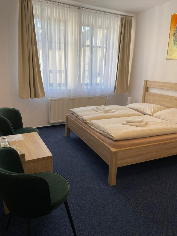 Hotel U Mesta Prahy Náchod Esterno foto