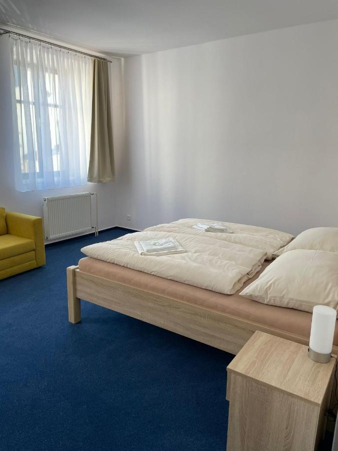 Hotel U Mesta Prahy Náchod Esterno foto