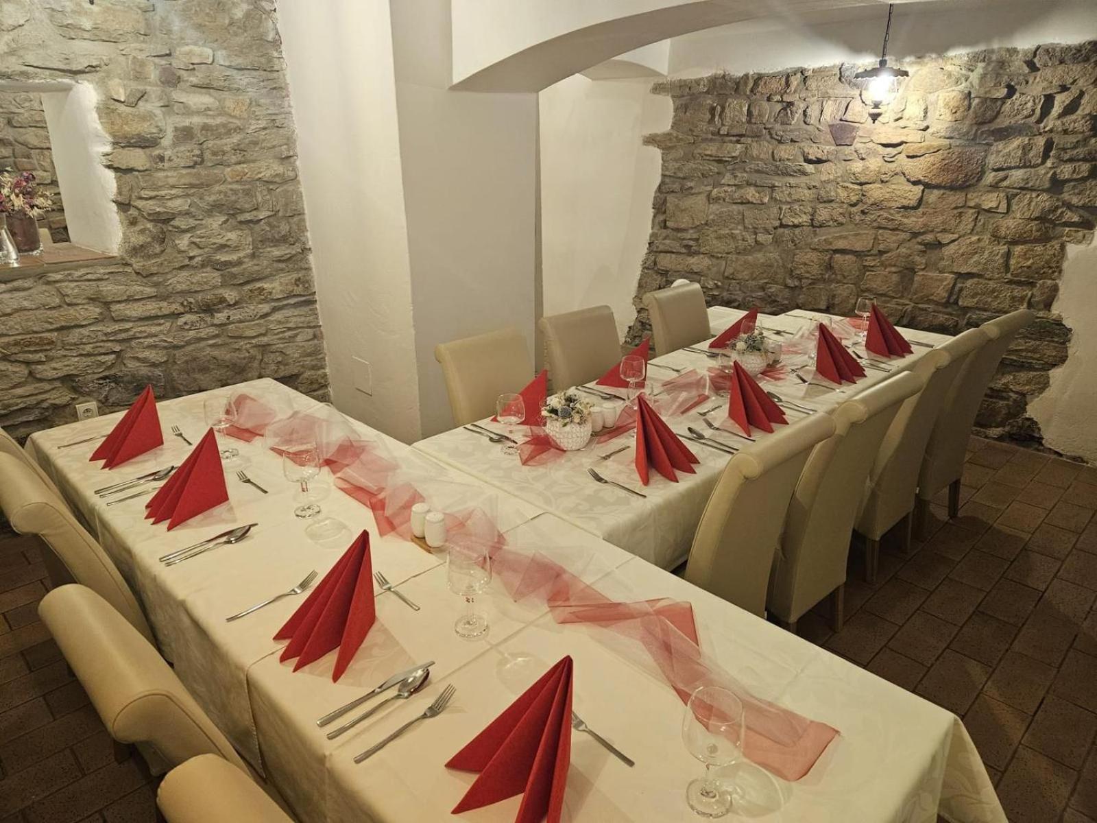 Hotel U Mesta Prahy Náchod Esterno foto