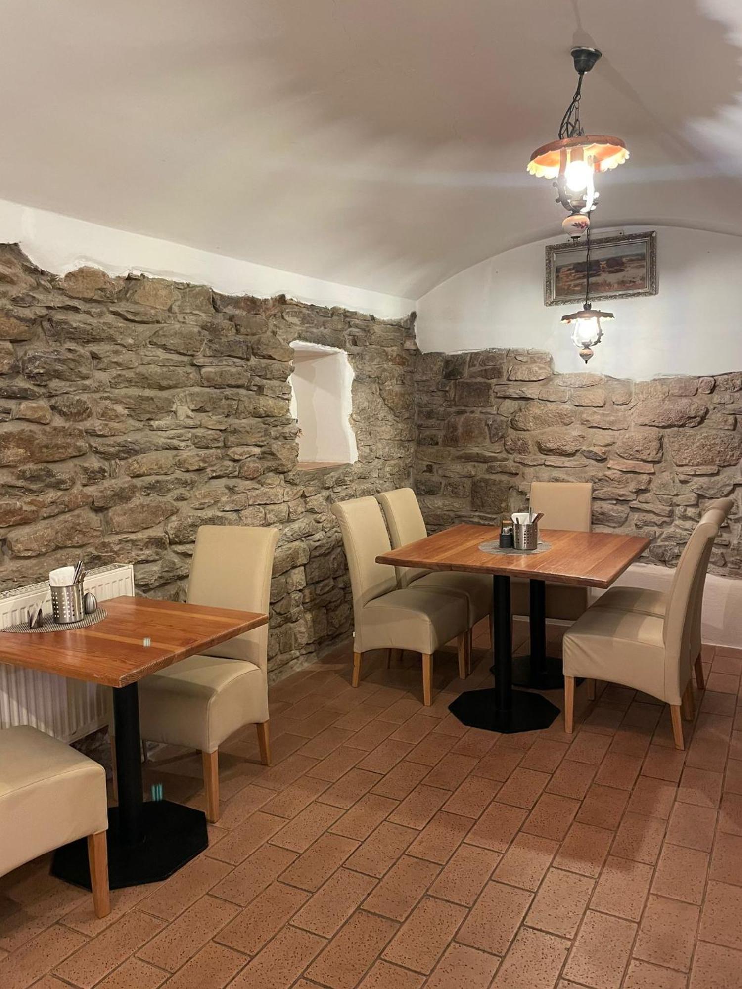 Hotel U Mesta Prahy Náchod Esterno foto