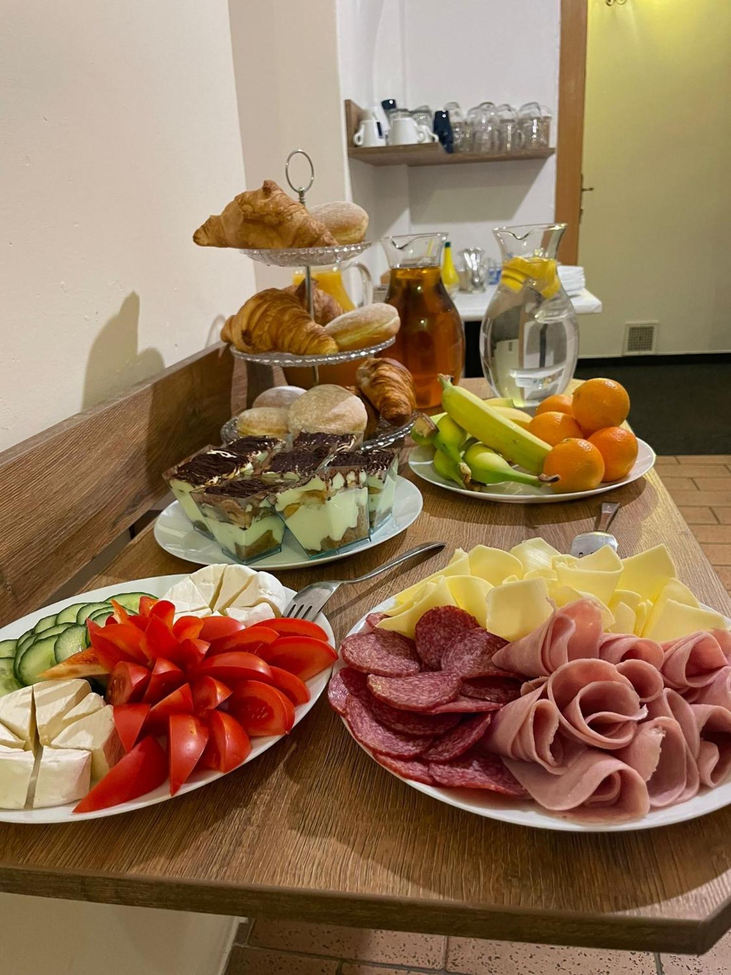 Hotel U Mesta Prahy Náchod Esterno foto