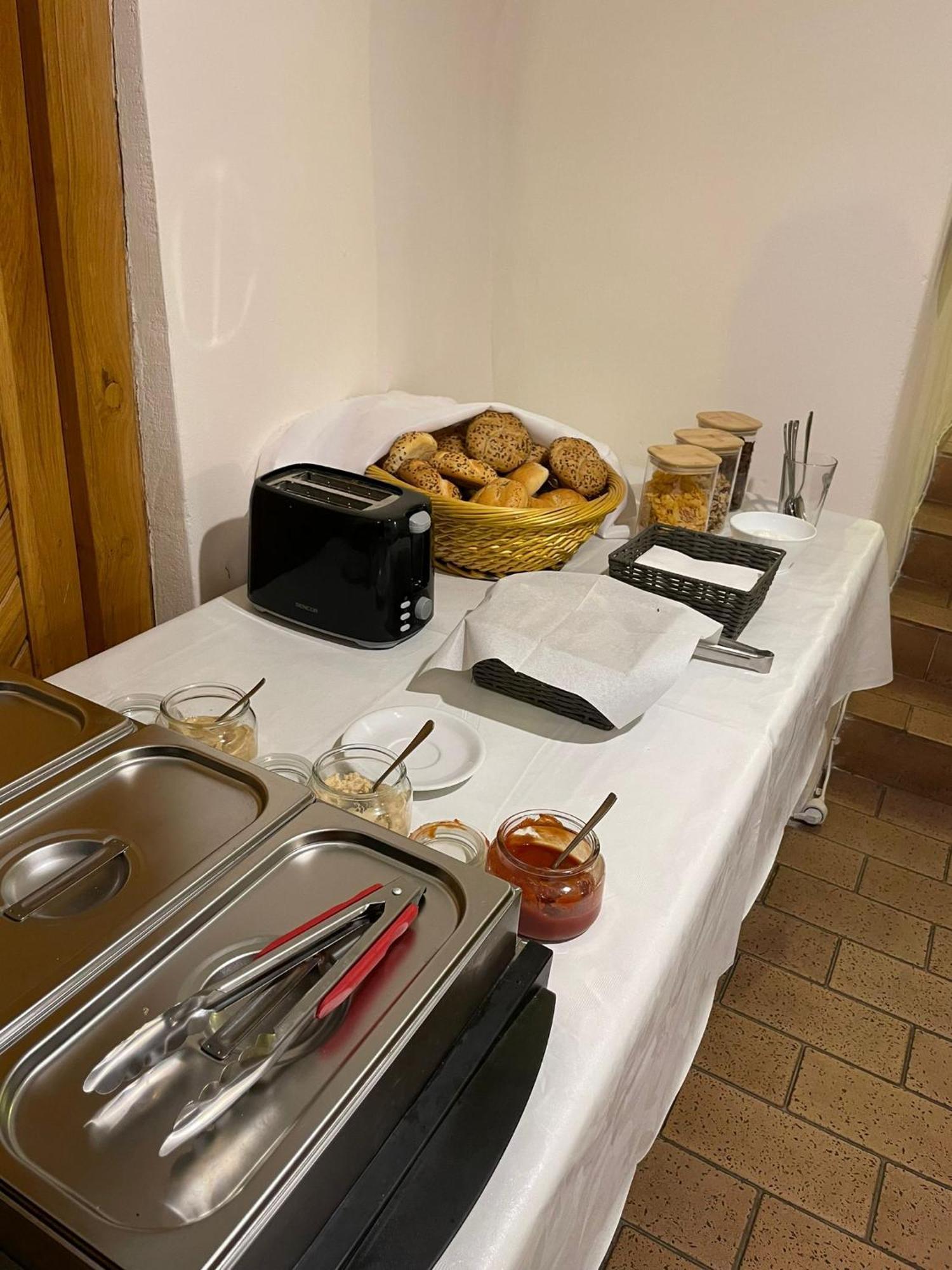 Hotel U Mesta Prahy Náchod Esterno foto